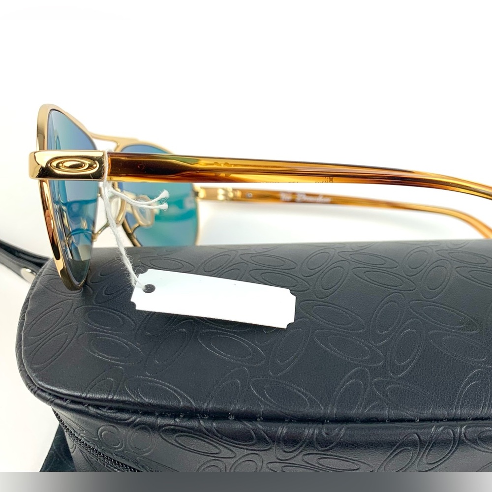 NWT Oakley Tie Breaker 004108-16 sunglasses. Never worn, includes case and cloth - Picture 9 of 13